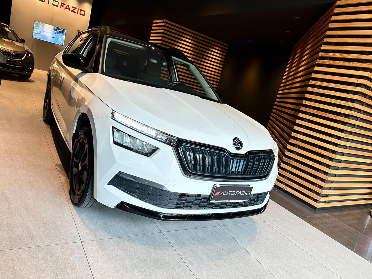 Skoda Kamiq 1.0 TSI Ambition Black Dots