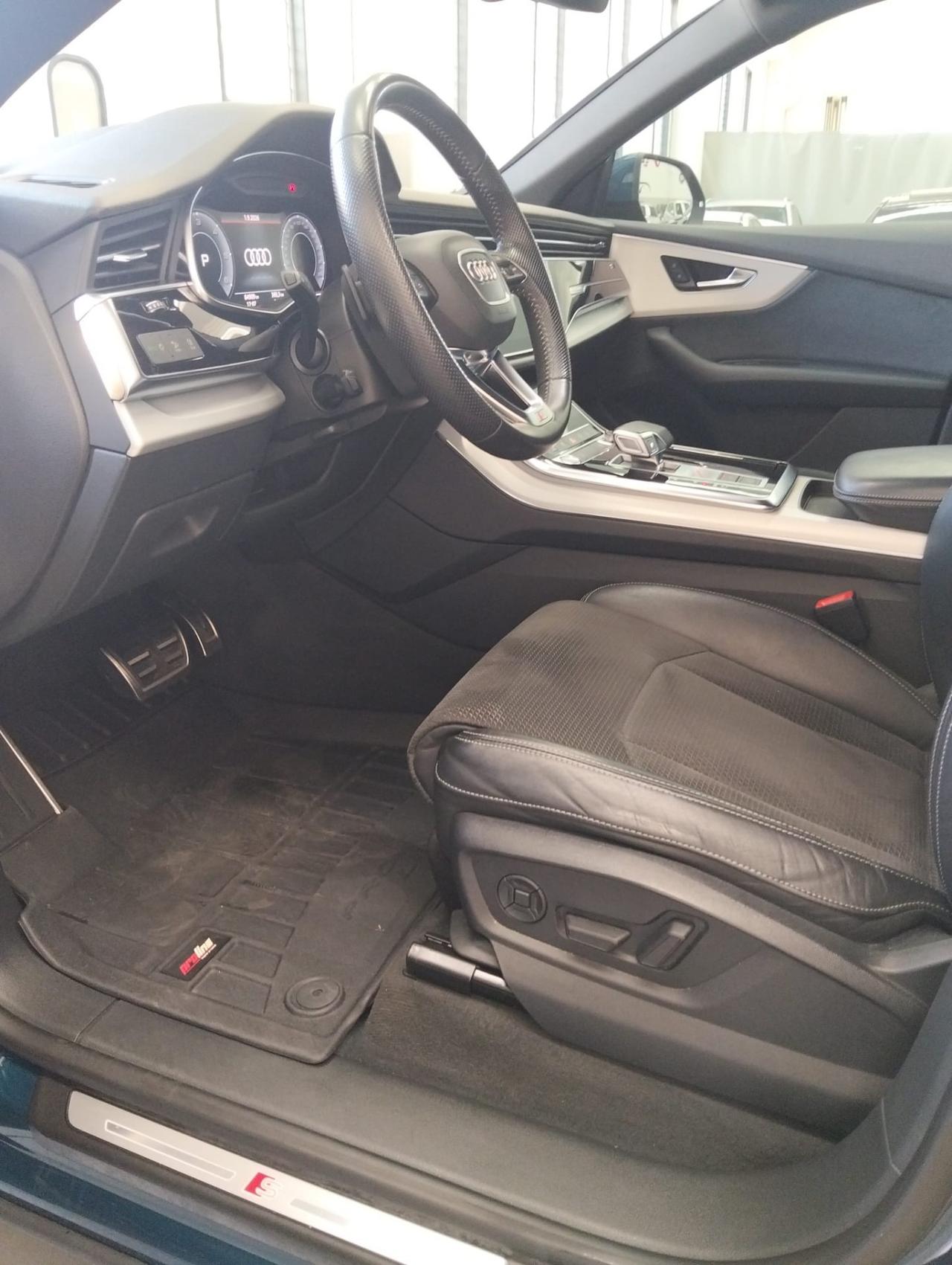 Audi Q8 45 TDI quattro tiptronic Sport