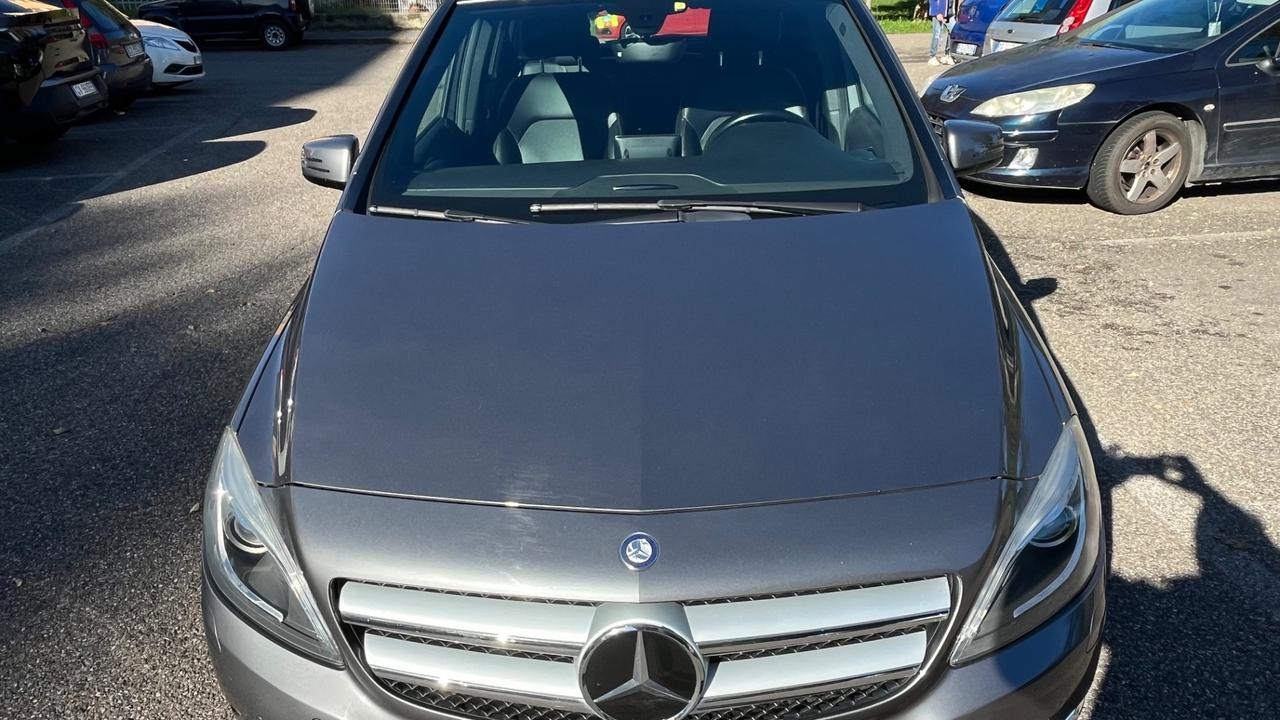 Mercedes-benz B 200 250 Automatic Premium