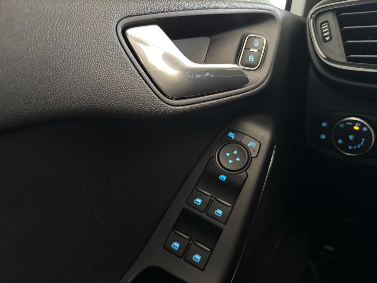 Ford Fiesta Active X 1.0 Ecoboost Hybrid 125 CV 5 porte