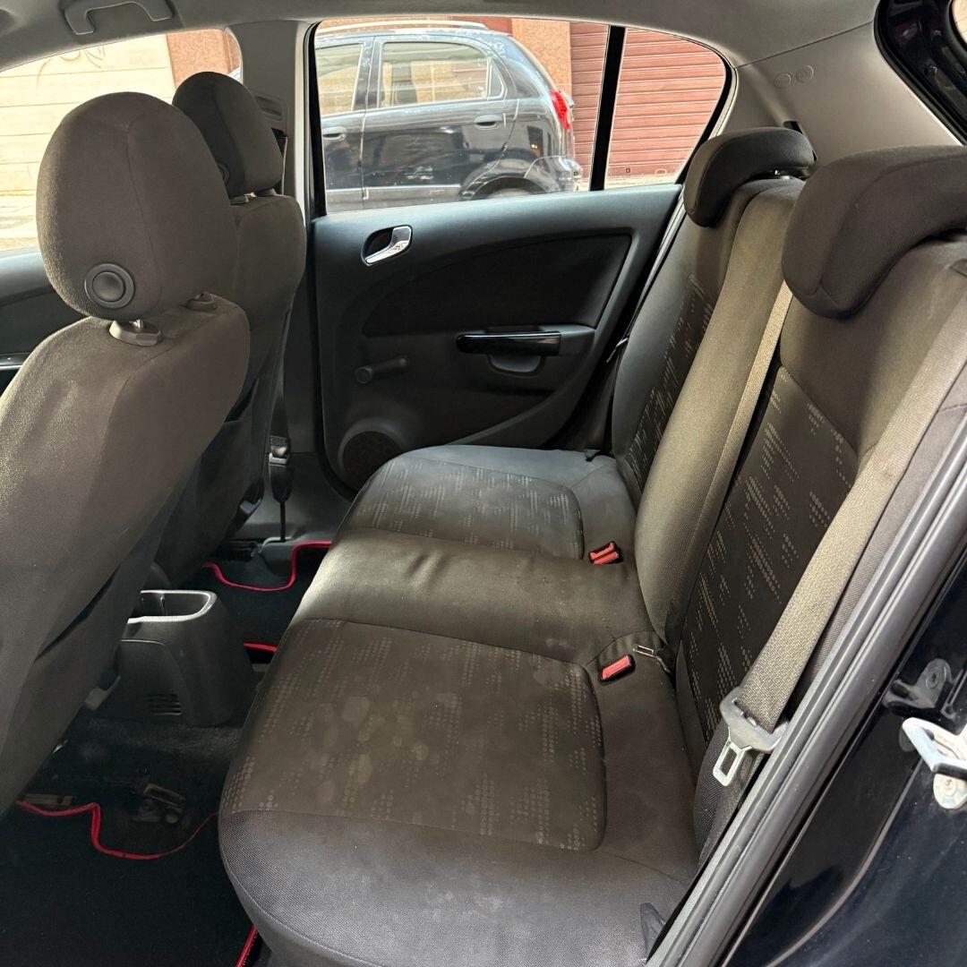 Opel Corsa 1.2 5 porte Cosmo