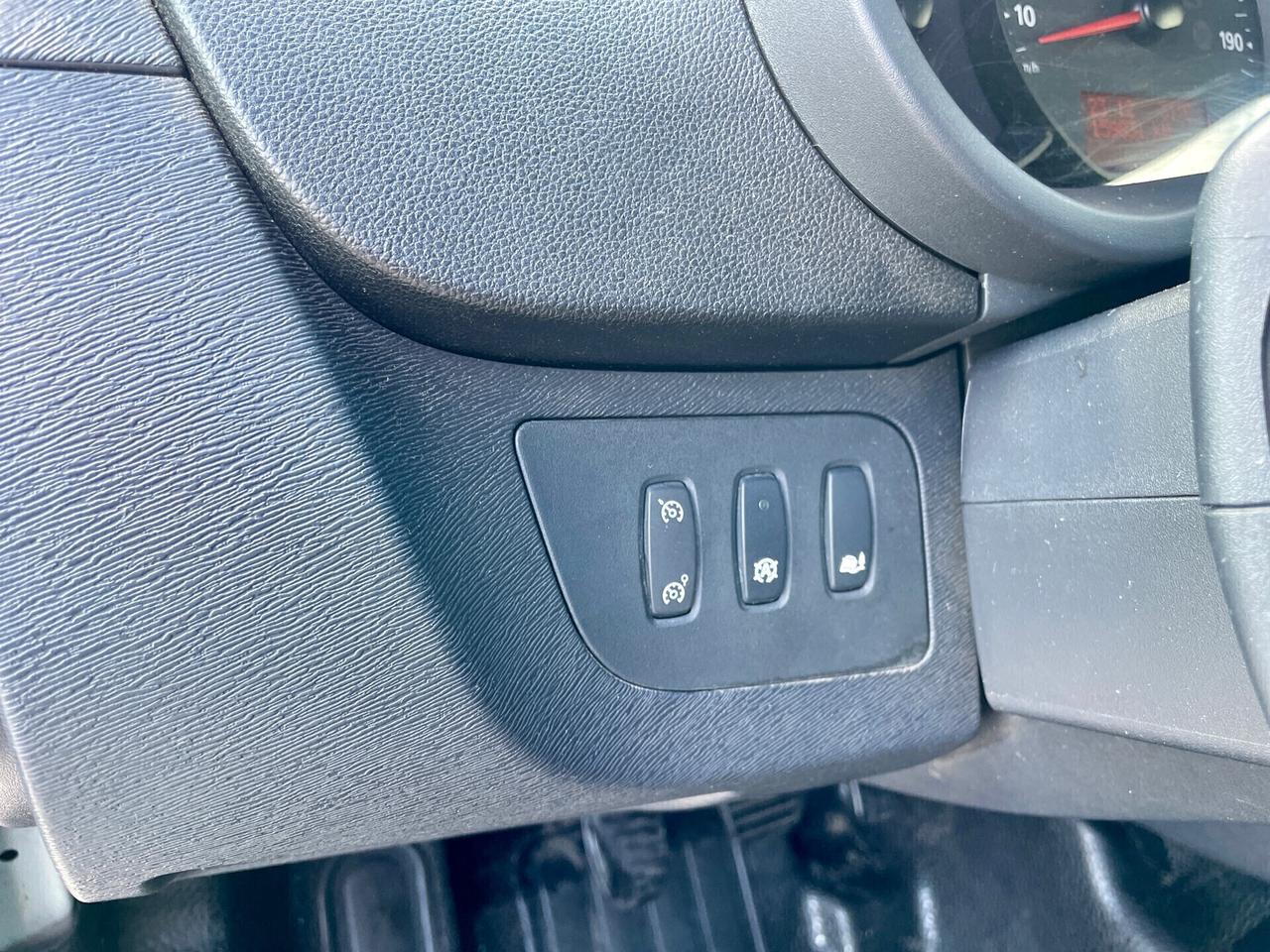 Renault Kangoo dCi Maxi AUTOCARRO N1 4 POSTI