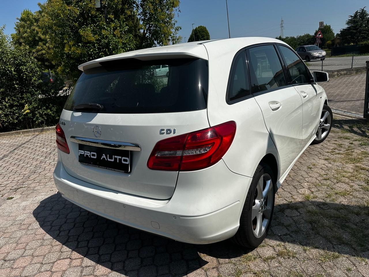 Mercedes-benz B 180 CDI BlueEFFICIENCY Premium