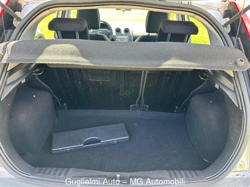 Ford Fiesta Fiesta 1.2 16V 5p. Ghia
