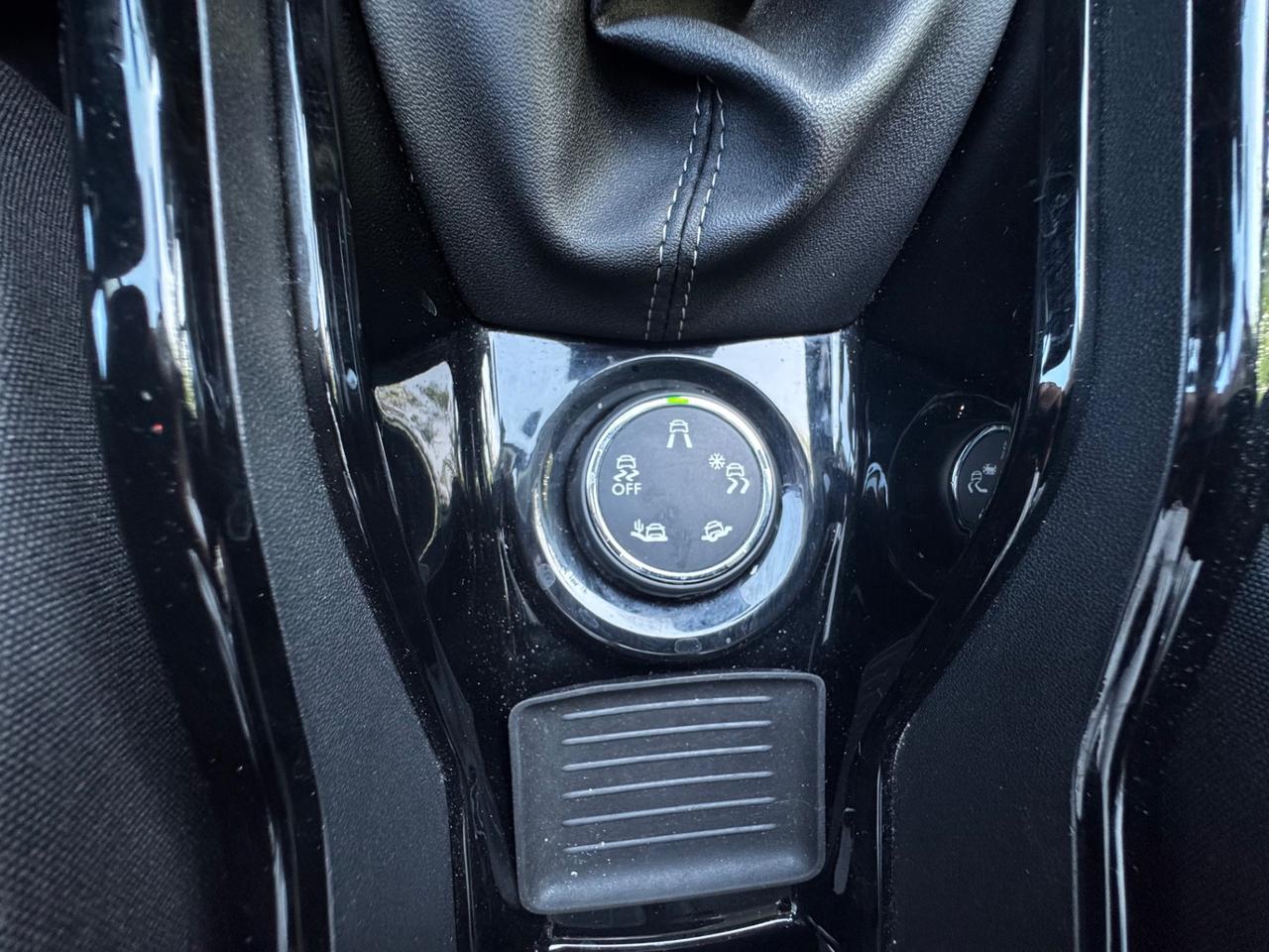 Peugeot 2008 BlueHDi 120 S&S Allure Neo P ok