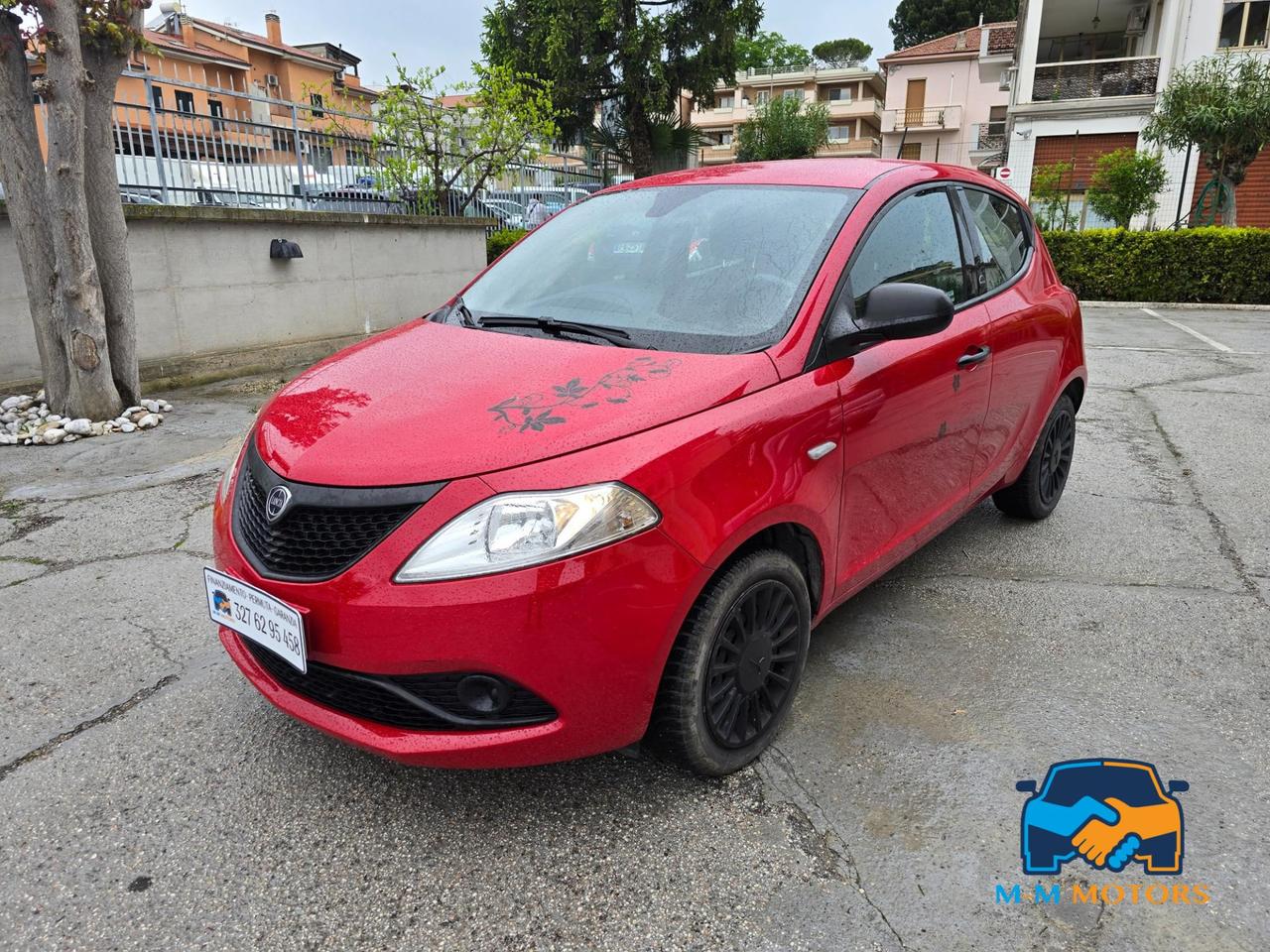 Lancia Ypsilon 5 Porte Ypsilon 1.0 firefly hybrid Silver s&s 70cv