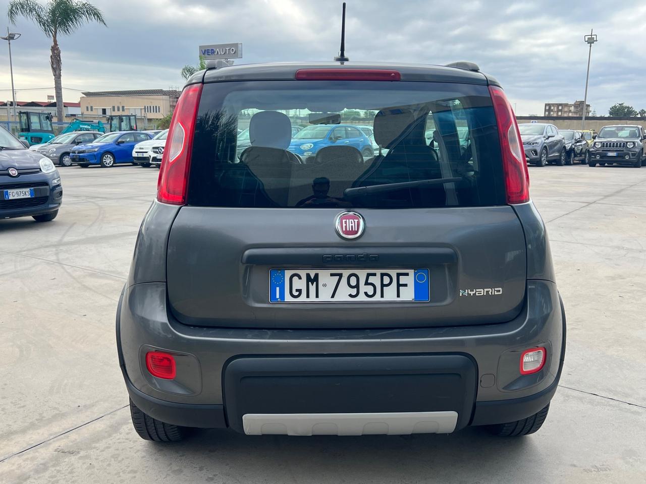 Fiat Panda 1.0 69CV firefly hybrid Garmin