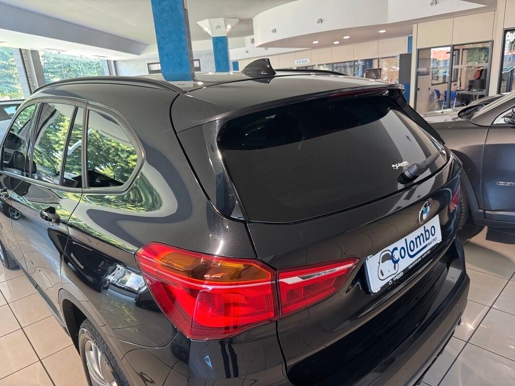 BMW X1 sdrive18d Sport auto my18 Led Navi Cam 18"