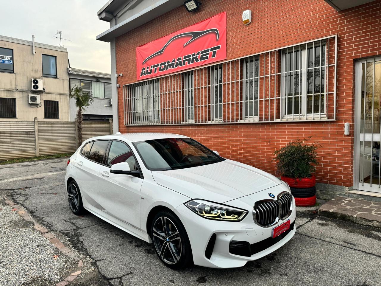 Bmw 118 118d 5p. Msport