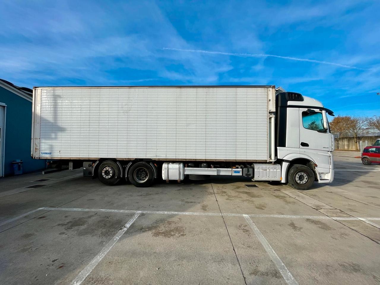 Mercedes Benz ACTROS 26-42 - EURO 6 - CASSONE 9.60