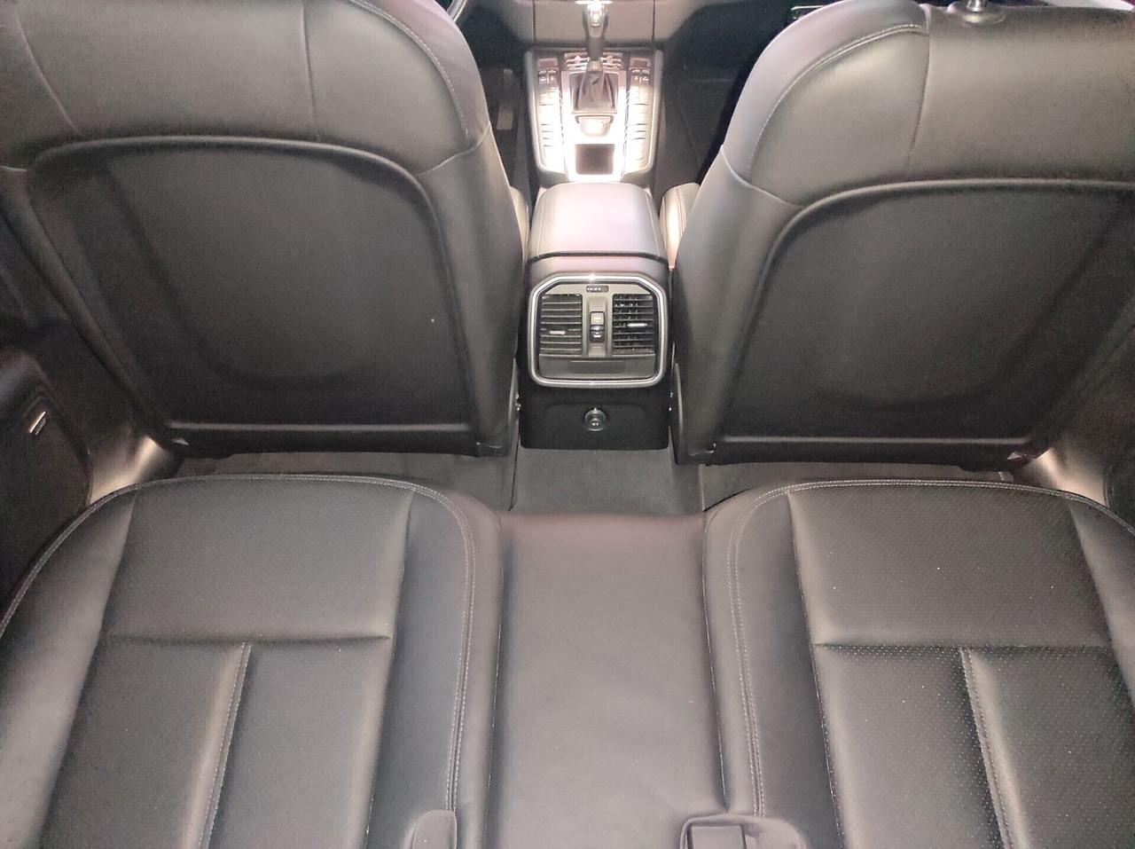 Porsche Macan 3.0 S Diesel GANCIO TRAINO A SCOMPARSA
