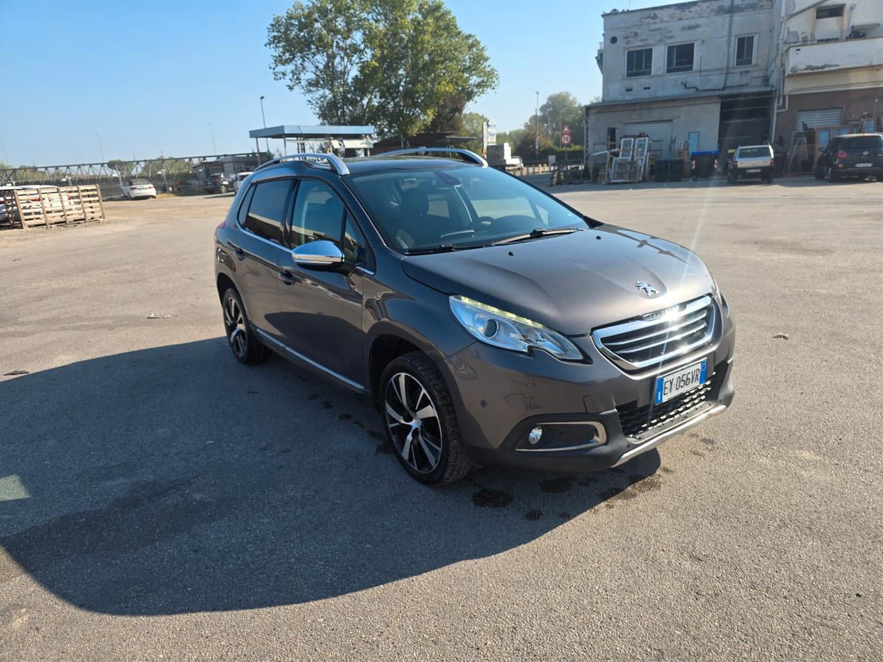 Peugeot 2008 BlueHDi 120 S&S Allure