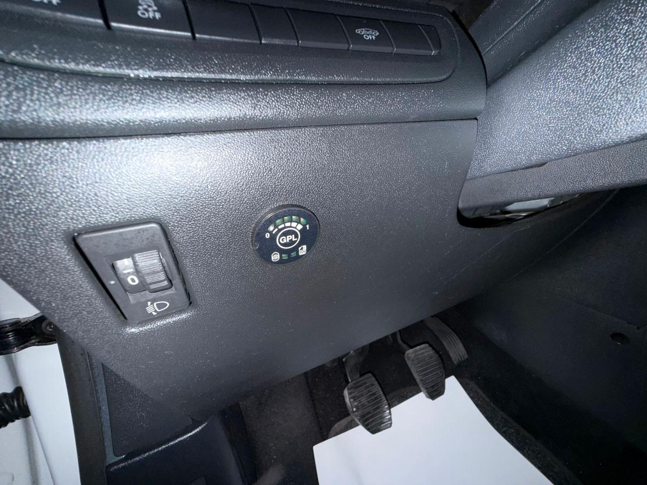 PEUGEOT 208 5PORTE ALLURE 1.2PURETECH GPL 82CV EURO6B