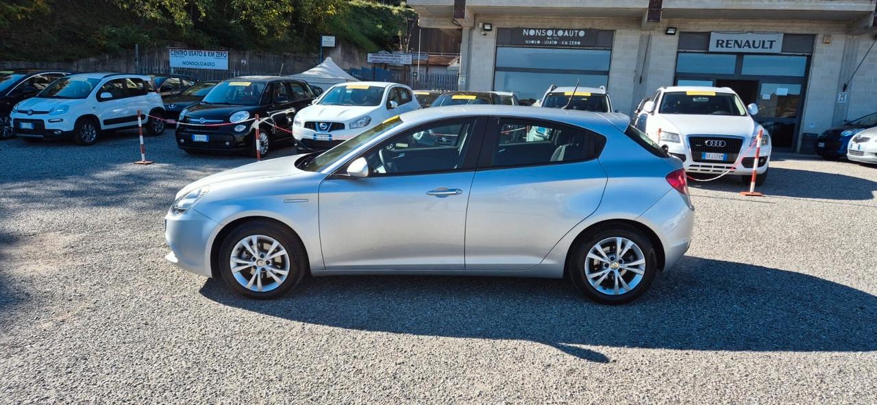 Alfa Romeo Giulietta 1.6 JTDm-2 120 CV Distinctive-E6