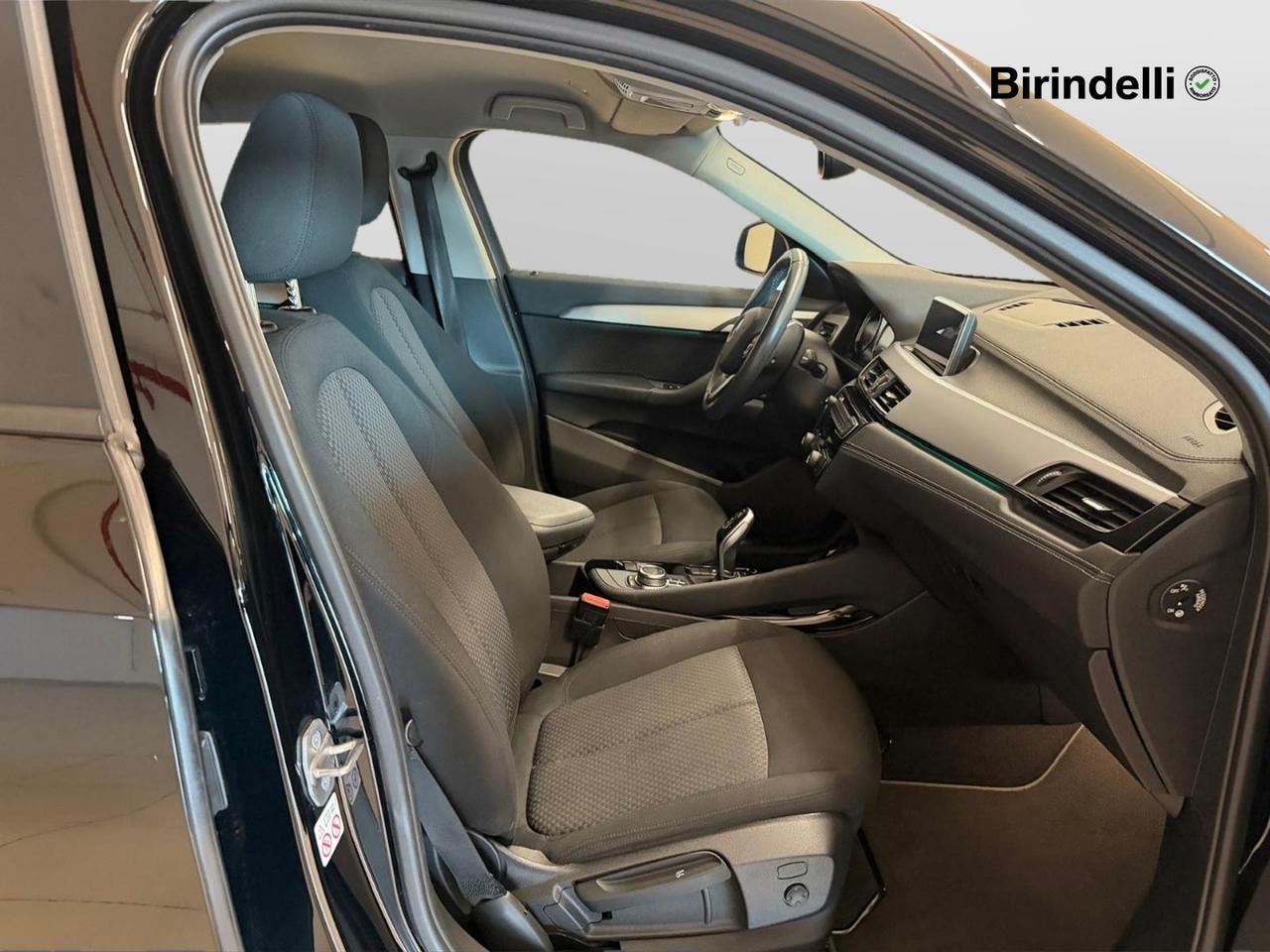 BMW X2 (F39) - X2 sDrive16d Business-X