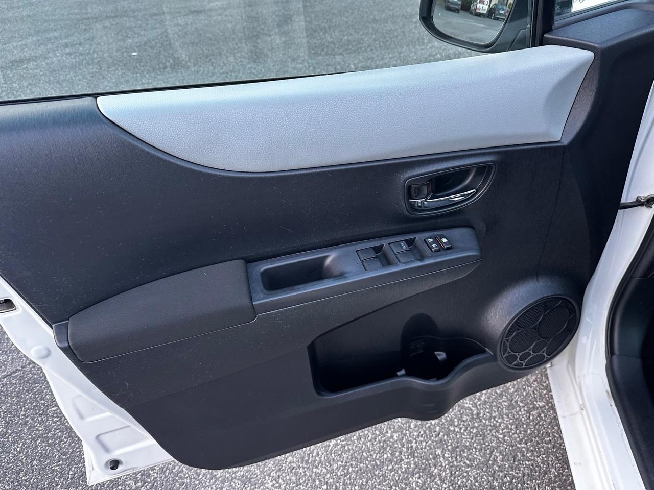 Toyota Yaris Hybrid Lounge Unico Proprietario