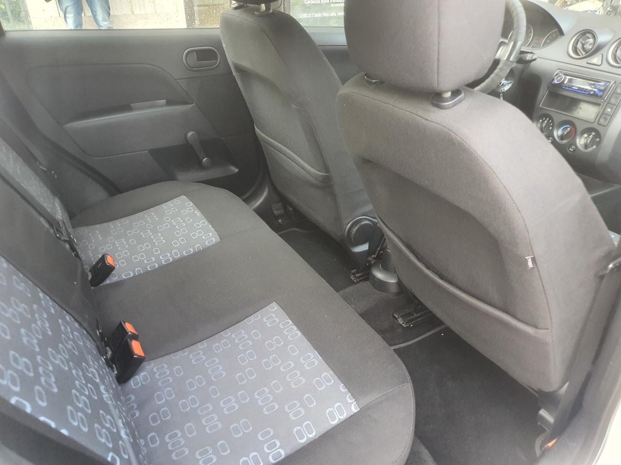 Ford Fiesta 1.2 16V 5p. Ambiente NEOPATENTATI