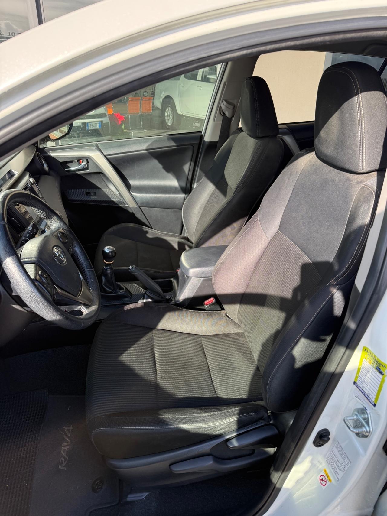 Toyota RAV 4 RAV4 2.0 D-4D 2WD Style my14"