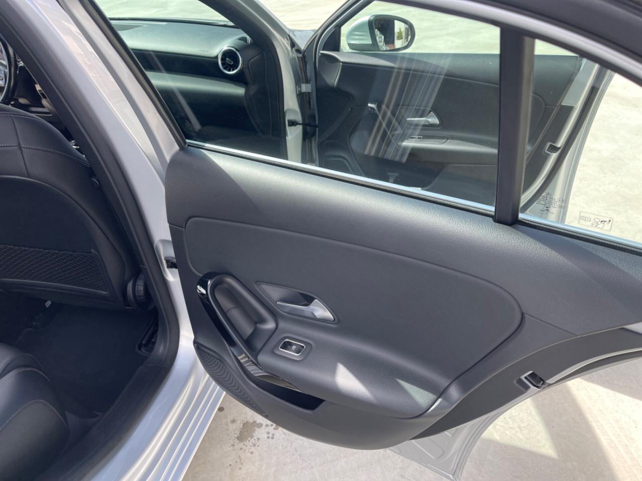 Mercedes-benz A 180 A 180 d Automatic Business Extra