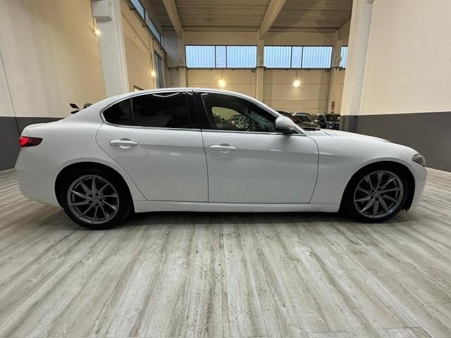 Alfa Romeo Giulia 2.2 Turbodiesel 180cv Super