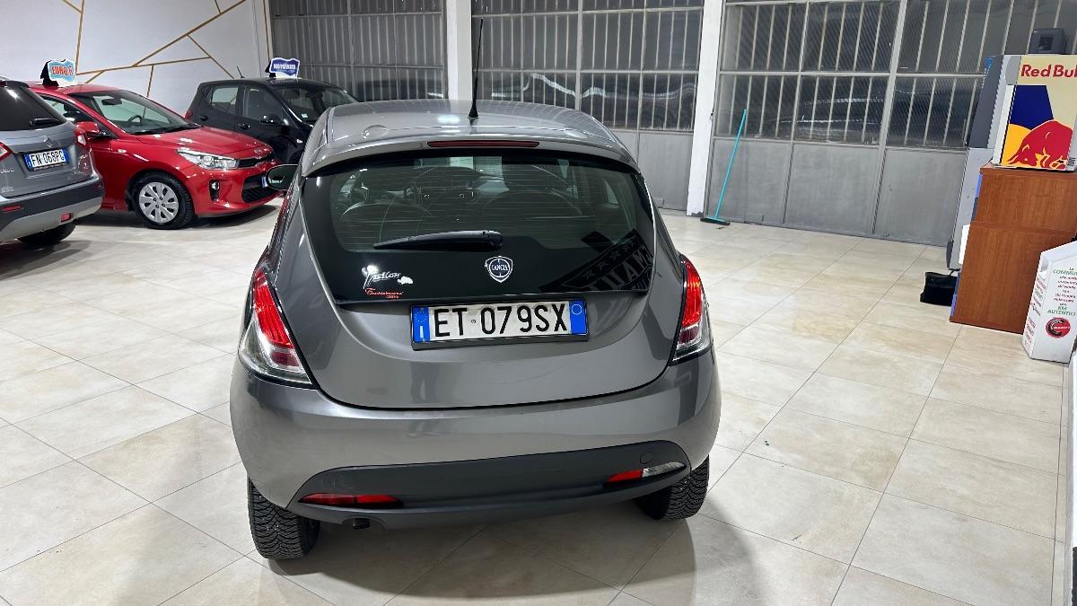 LANCIA - Ypsilon - 0.9 T.Air 80 CV 5p. Met.Ec. Pla.
