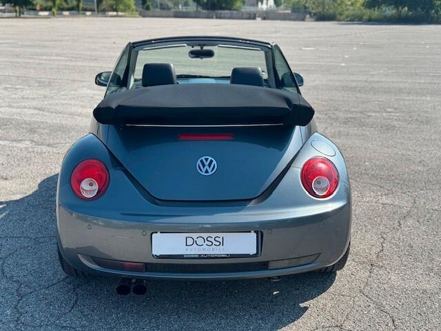 Volkswagen New Beetle 1.6 Cabrio