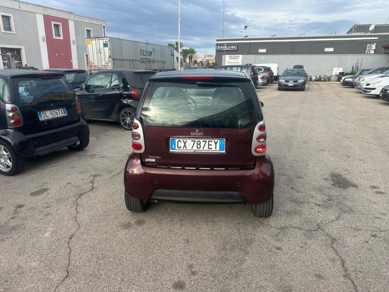 Smart ForTwo 700 coupé pure (45 kW)