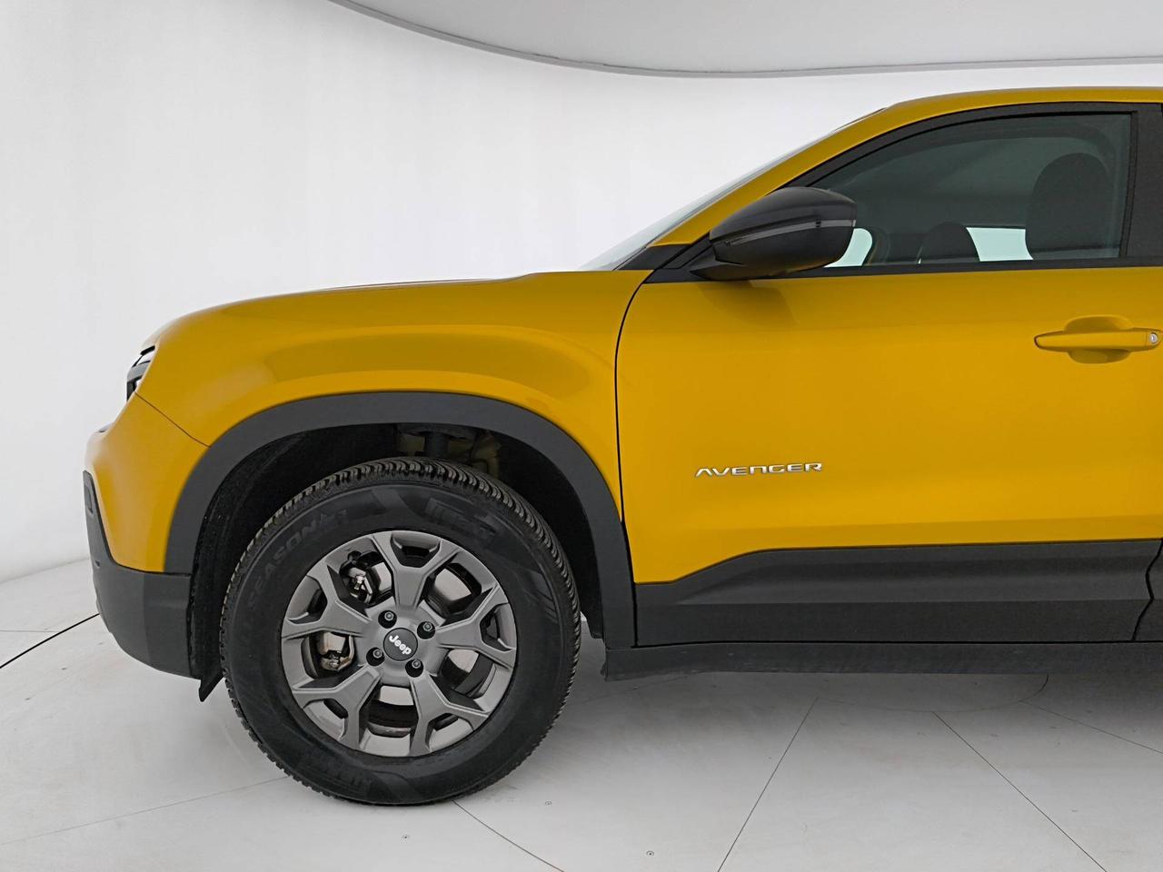 Jeep Avenger 1.2 turbo e-hybrid mhev Longitude fwd 110c