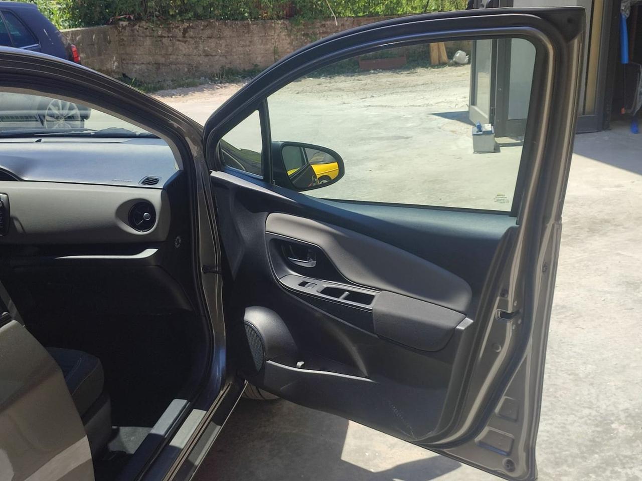 Toyota Yaris 1.5 Hybrid #2599