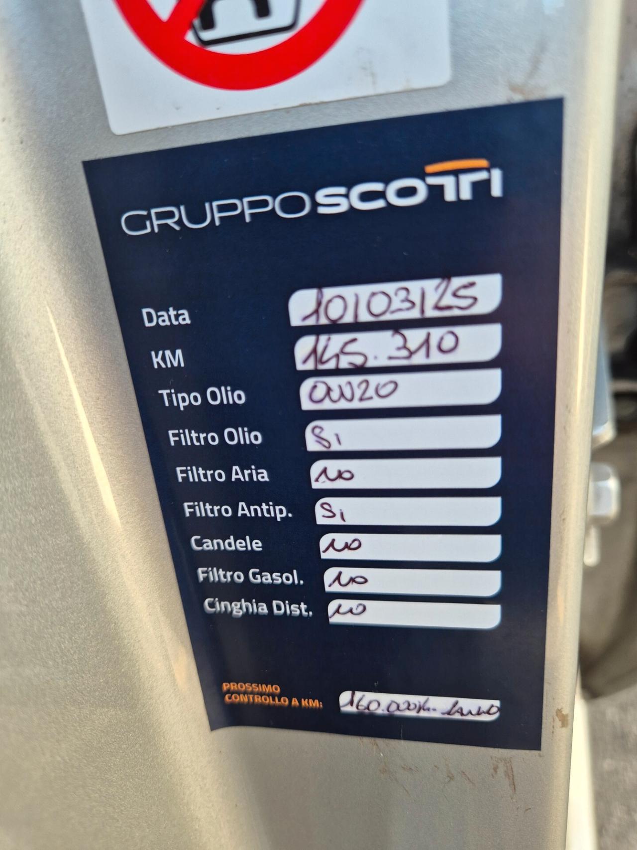 Toyota Yaris 1.5 Hybrid 5 porte Business