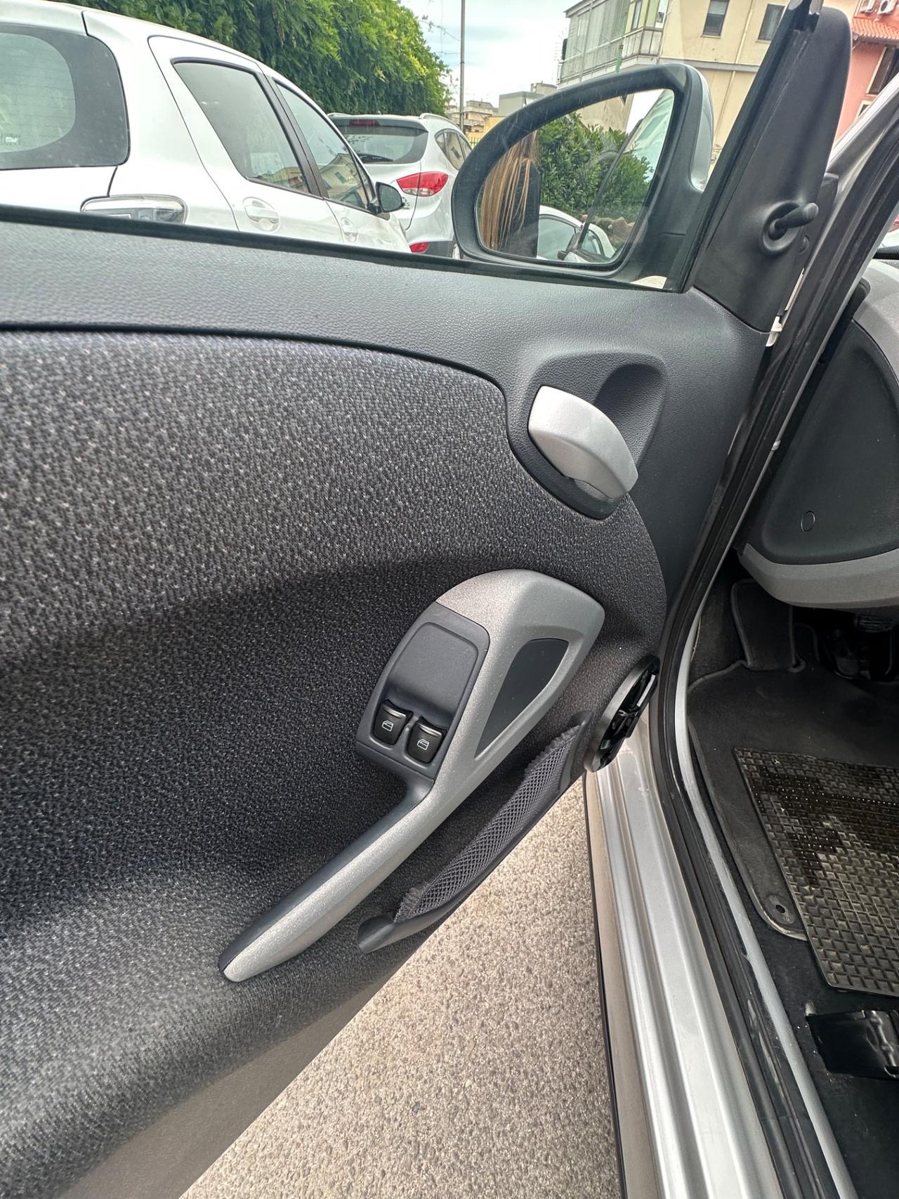 Smart ForTwo 1000 52 kW coupé passion