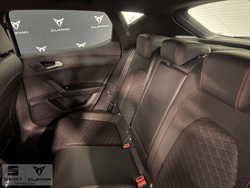 SEAT Leon Leon 1.5 eTSI 150 CV DSG FR