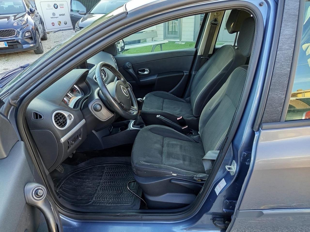 Renault Clio 1.2 16V 5 porte Dynamique