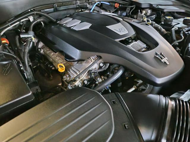 MASERATI Levante V6 AWD GRANSPORT My21RADAR+20'+BOWERS & WILKINS