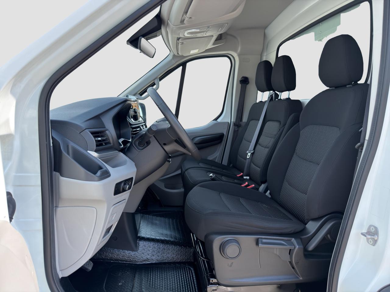 MAXUS Deliver9 2.0 CRDI 150CV RWD PL-RG Cabinato