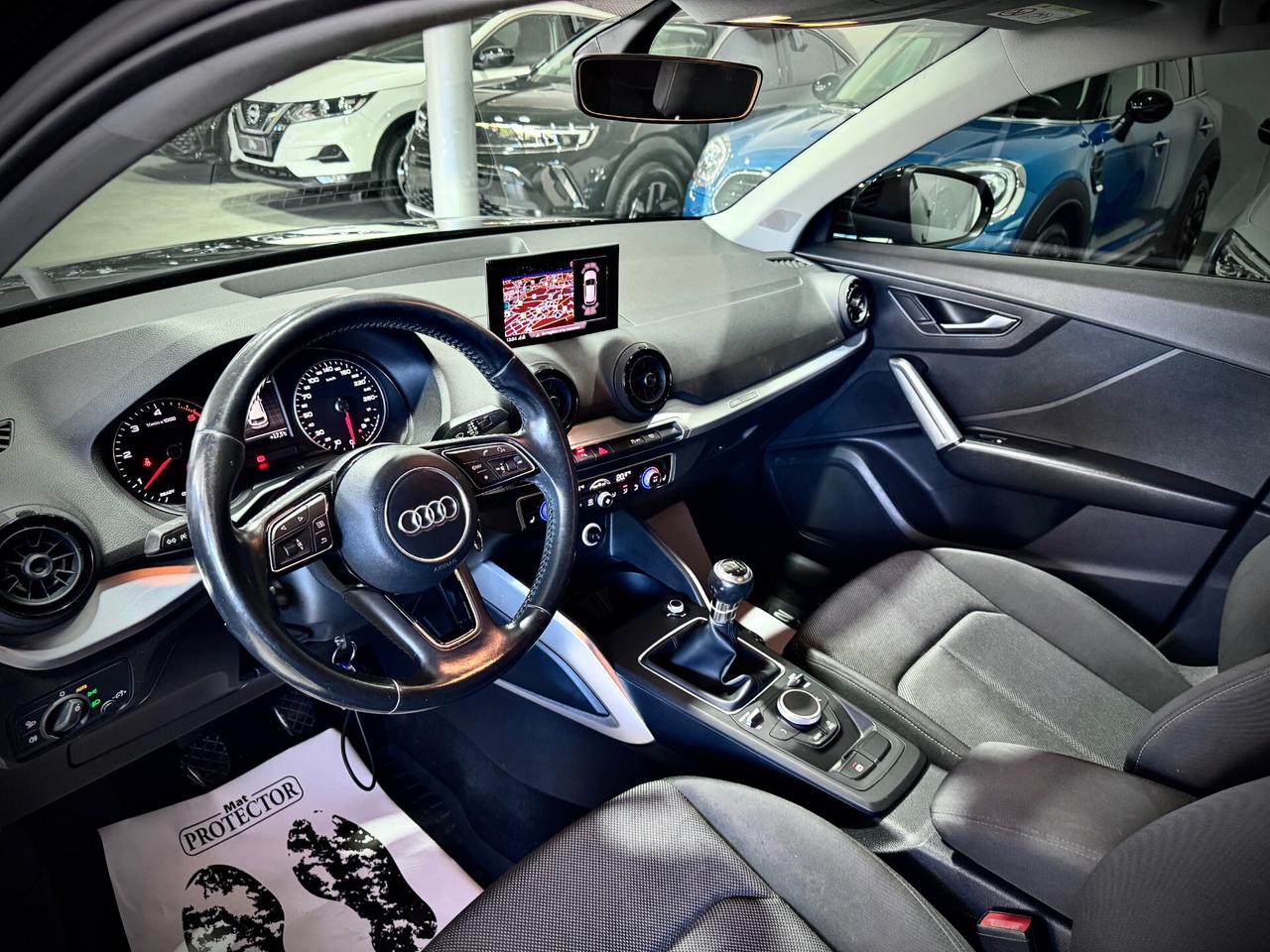 Audi Q2 1.6 TDI 116CV Identity Black