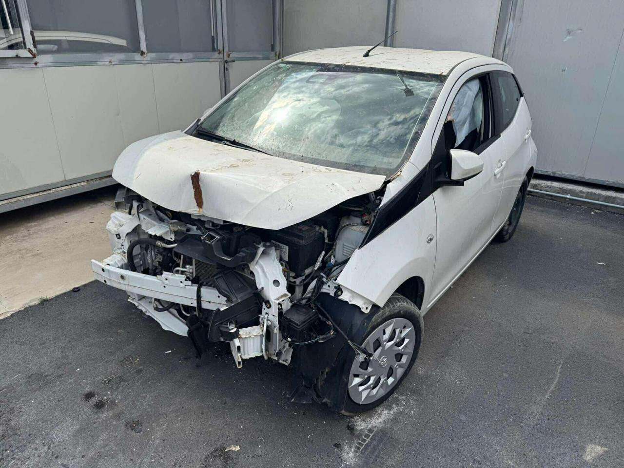 Toyota Aygo Connect 1.0 VVT-i 72 CV 5 porte Cool-2021