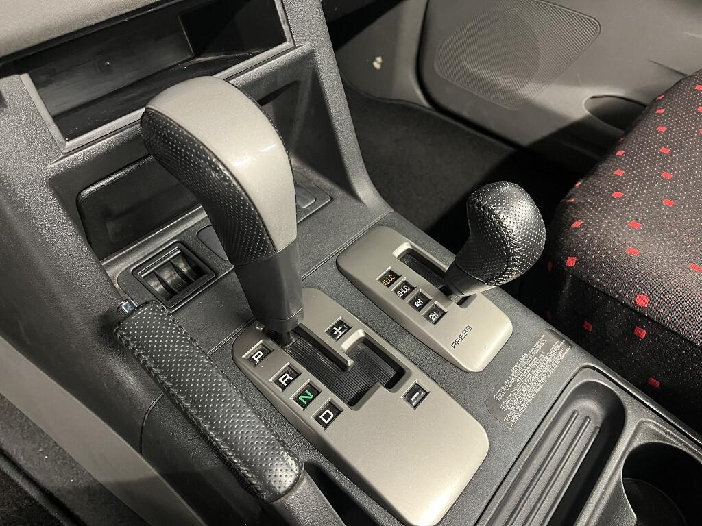 Mitsubishi Pajero 3.2 DI-D 4×4 Dakar Panorama 160 CV