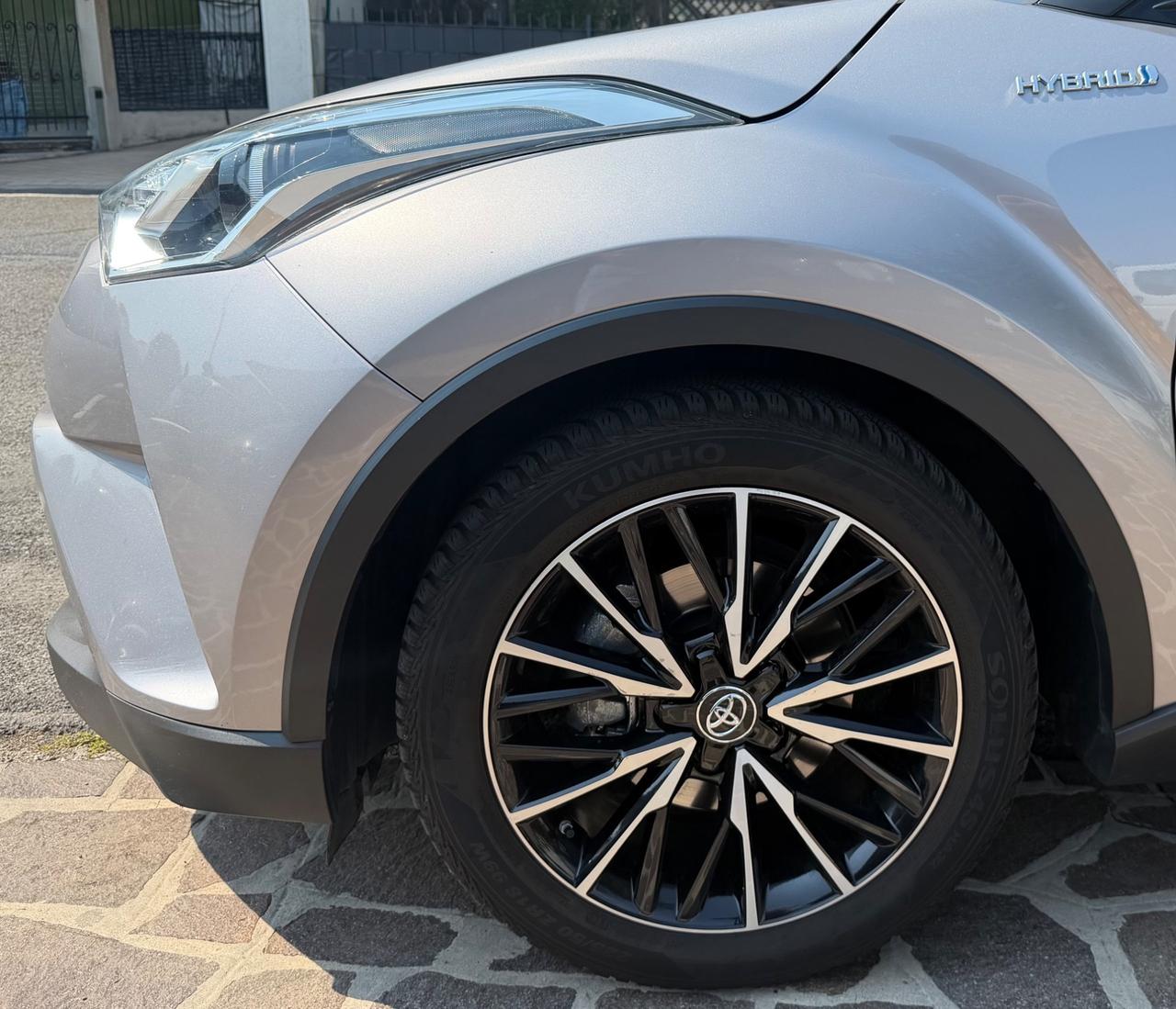 Toyota C-HR 1.8 Hybrid E-CVT Trend