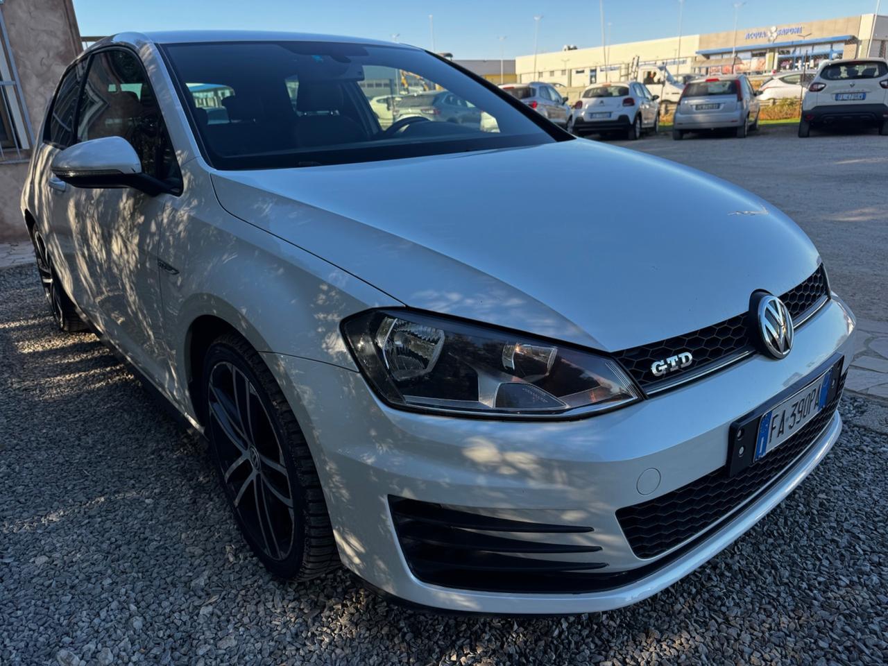 Volkswagen Golf 2.0 TDI DSG 5p. Executive BlueMotion Technology