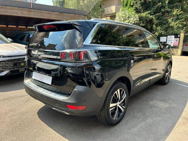 PEUGEOT 5008 PureTech Turbo 130 GT