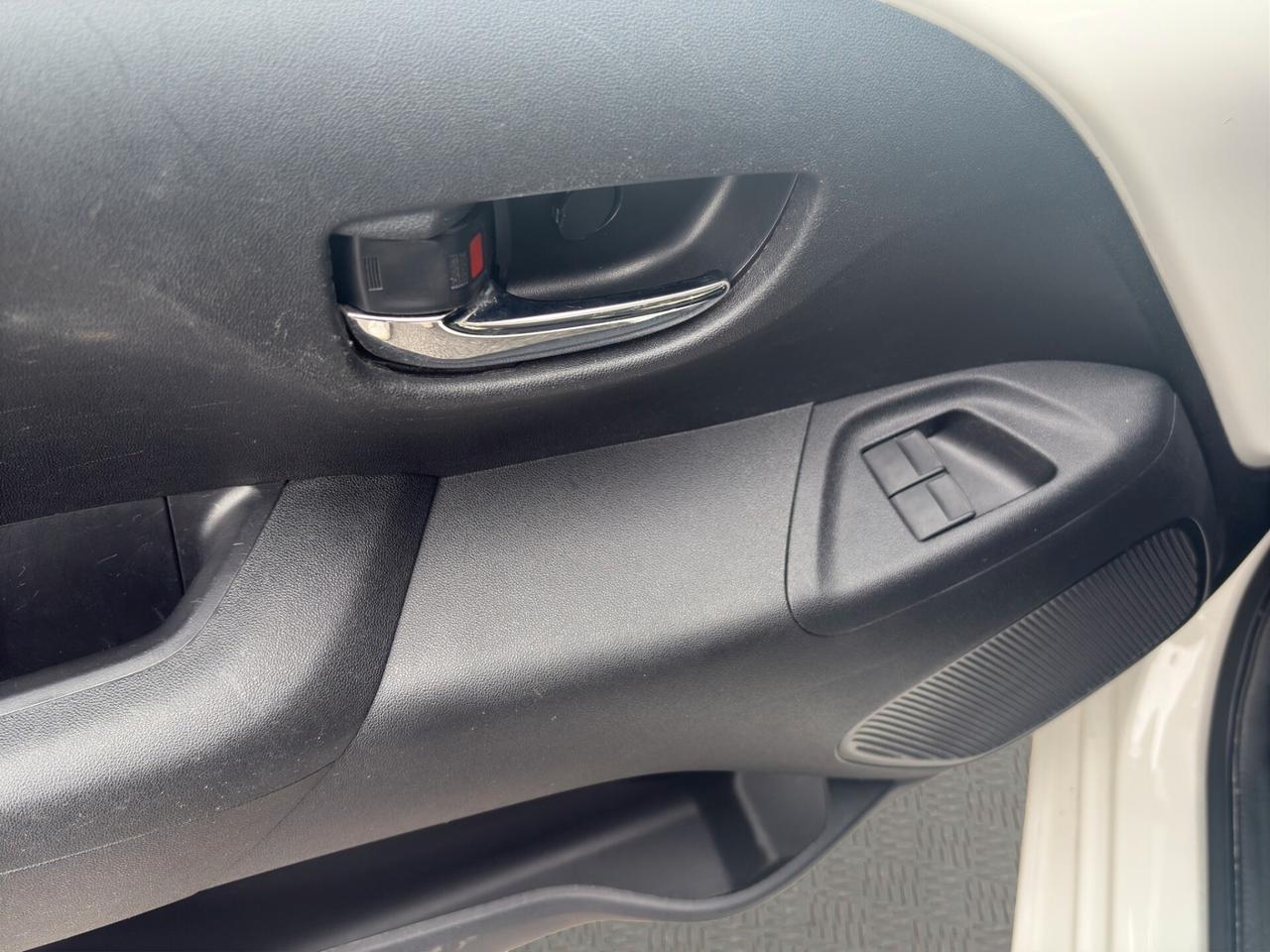 Toyota Aygo Connect 1.0 VVT-i 72 CV 5 porte x-play MMT