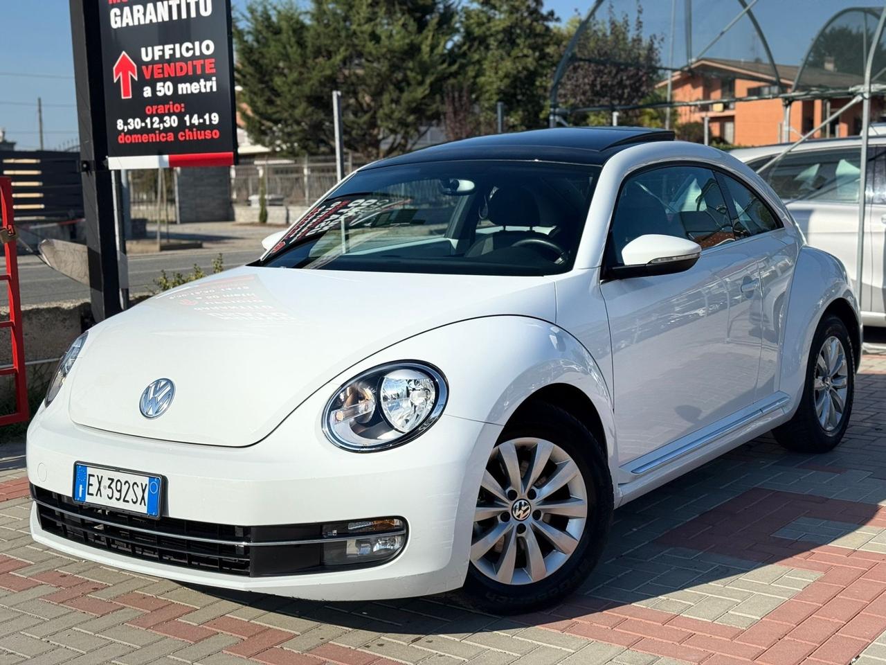 Volkswagen Maggiolino 1.6TDI 105CV TETTO APRIBILE
