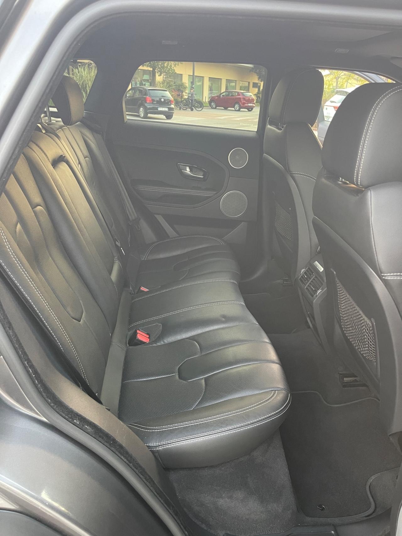 Land Rover Range Evoque 2.2 TD4 5p. British Edition Dynamic
