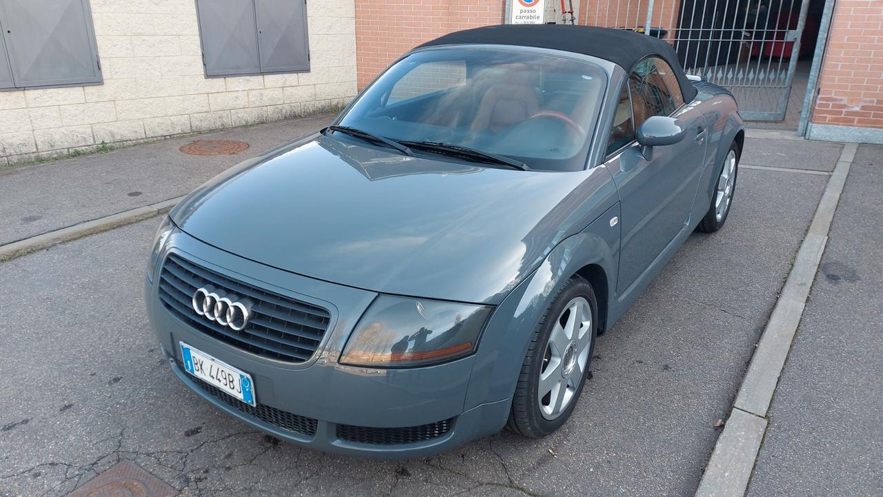 AUDI TT Roadster 1.8T 180cv S-Line