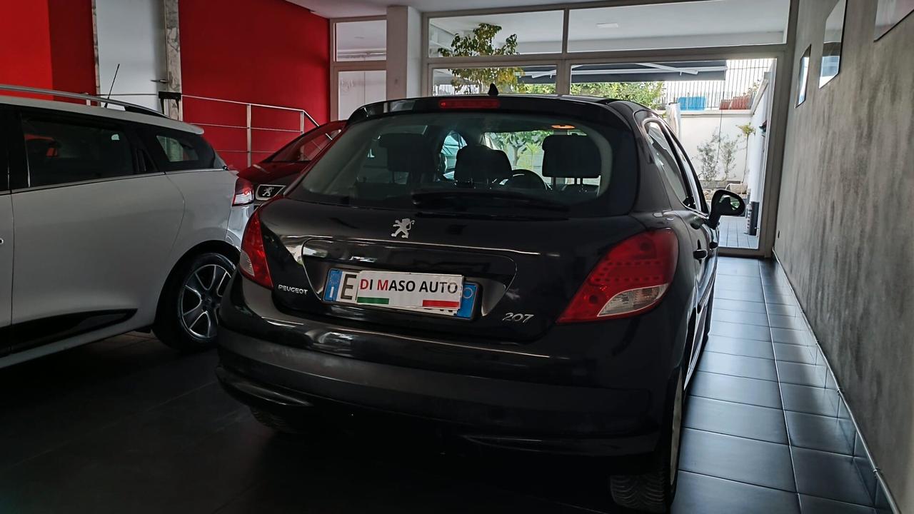 Peugeot 207 1.4 8V 75CV 5p. Energie