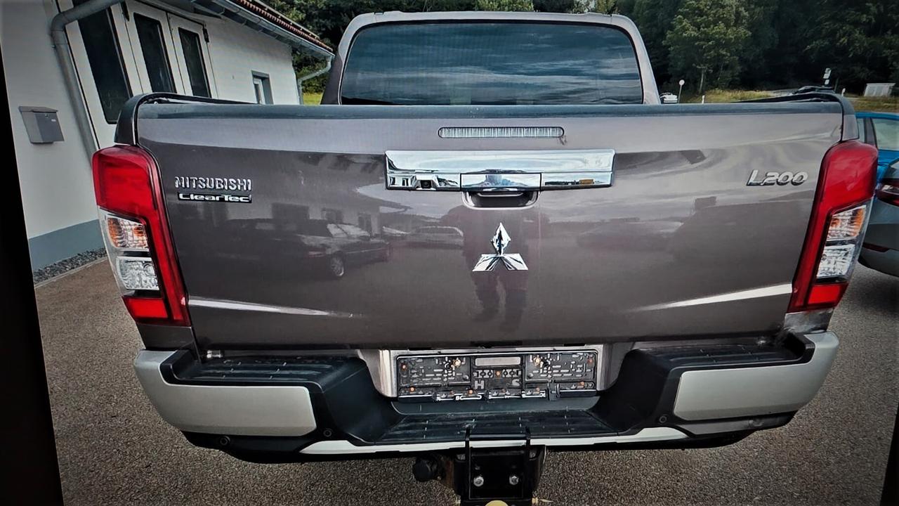 Mitsubishi L200 2.3 D Double Cab 4x4