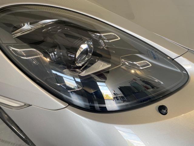 PORSCHE 718 Spyder 2.0 T PDK-PASM-SCARICO-SPORT CHRONO- FARI LED