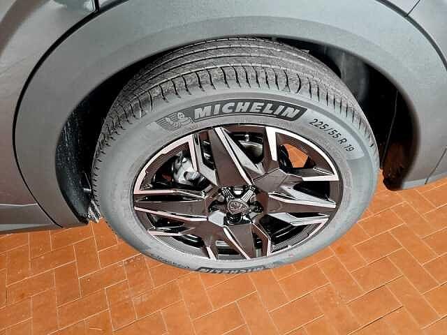 Peugeot NUOVO 3008 3008 1.2 hybrid Allure 136cv e-dcs6