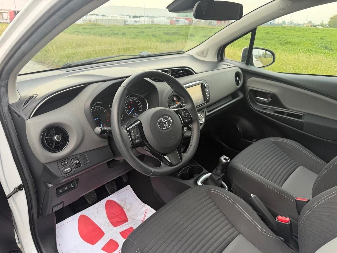 Toyota Yaris 1.0 5 porte Dynamic